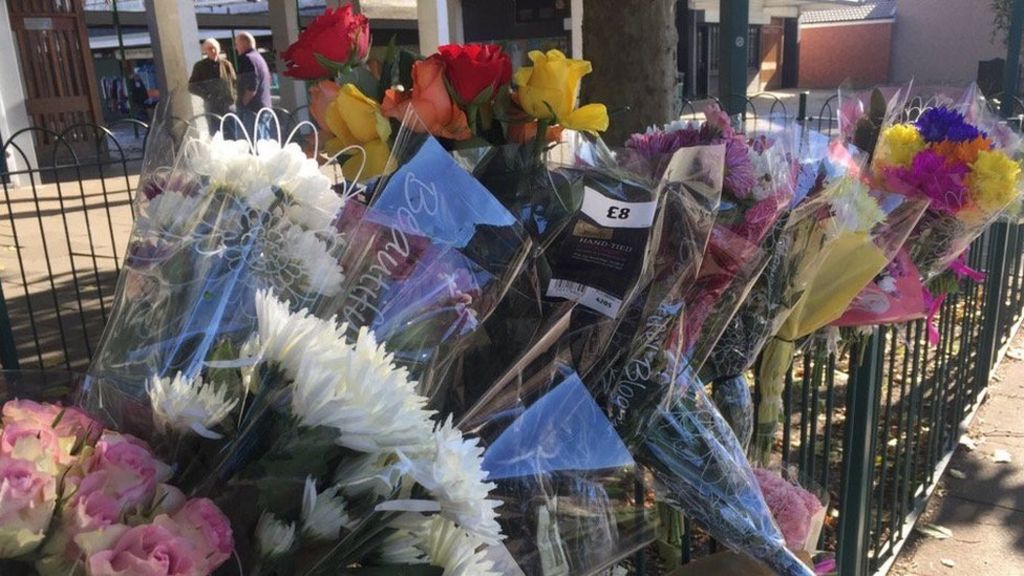 Girl, 7, dies and mum hurt in Coventry skip lorry crash