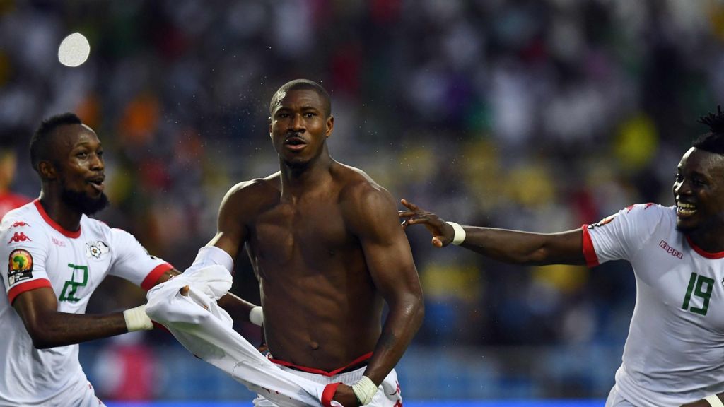بوركينا فاسو تفوز على تونس بهدفين وتتأهل لنصف نهائي كأس أمم افريقيا 