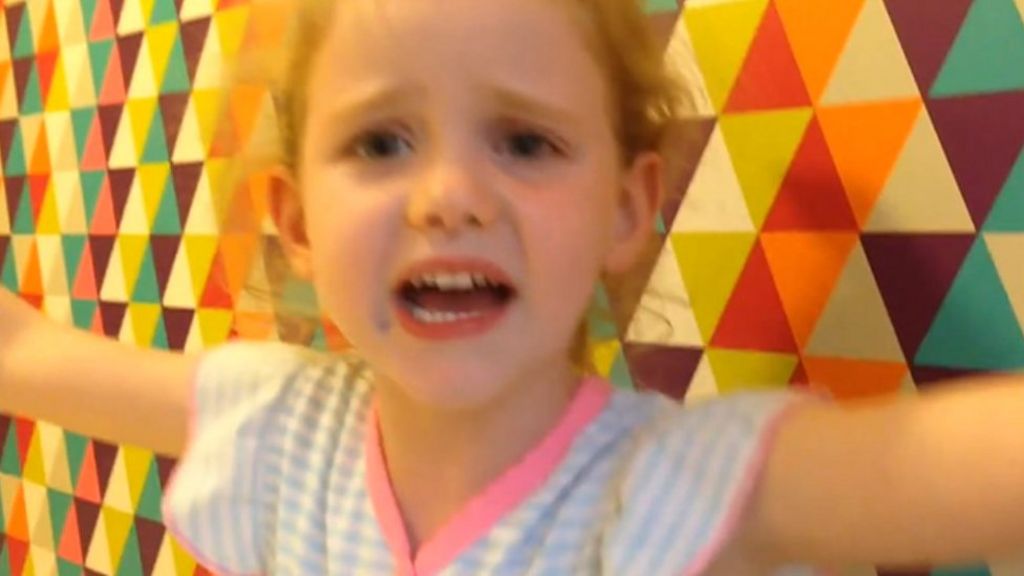 Facebook sensation Brooke Blair, 5, meets homeless