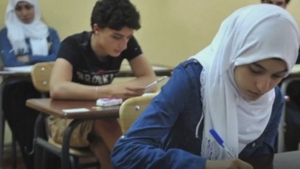 Algeria blocks social media over exams