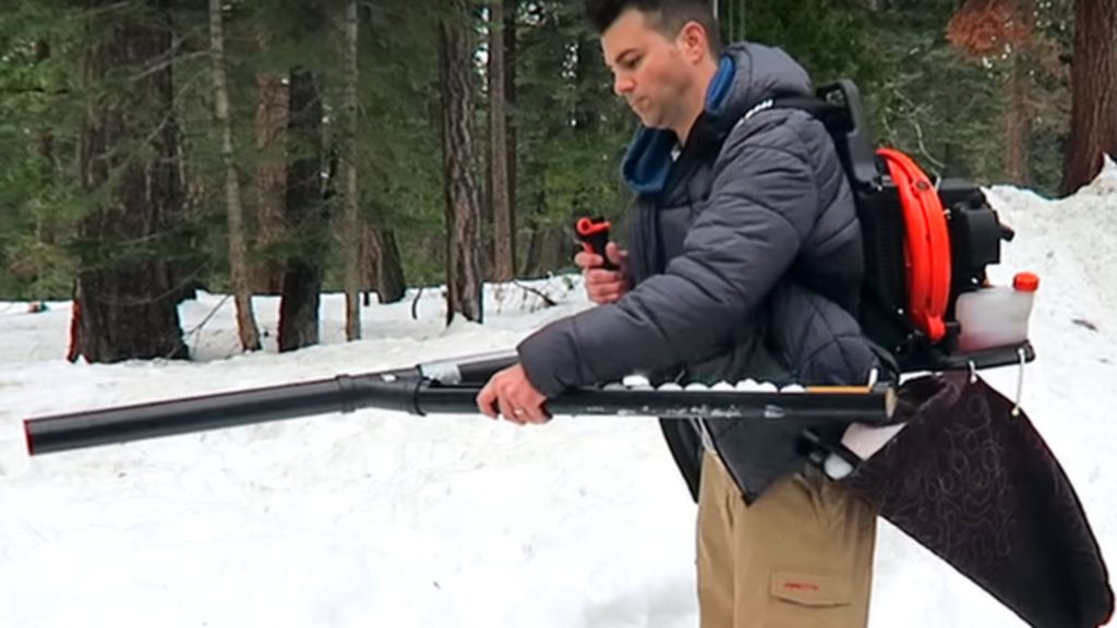 VIDEO: Engineer builds 'snowball machine gun'