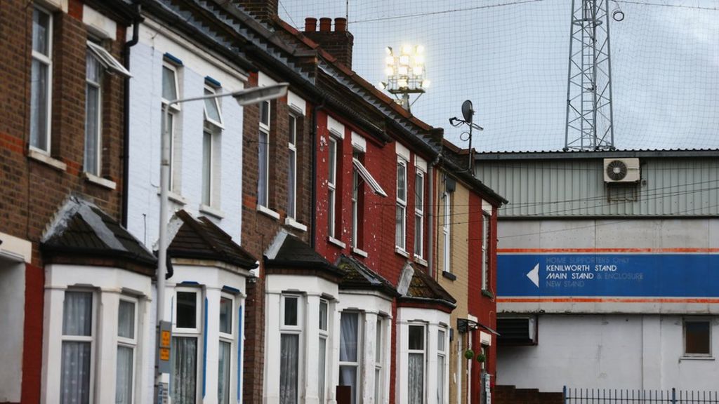 House price inflation picks up with Luton the 2016 hotspot, Halifax says