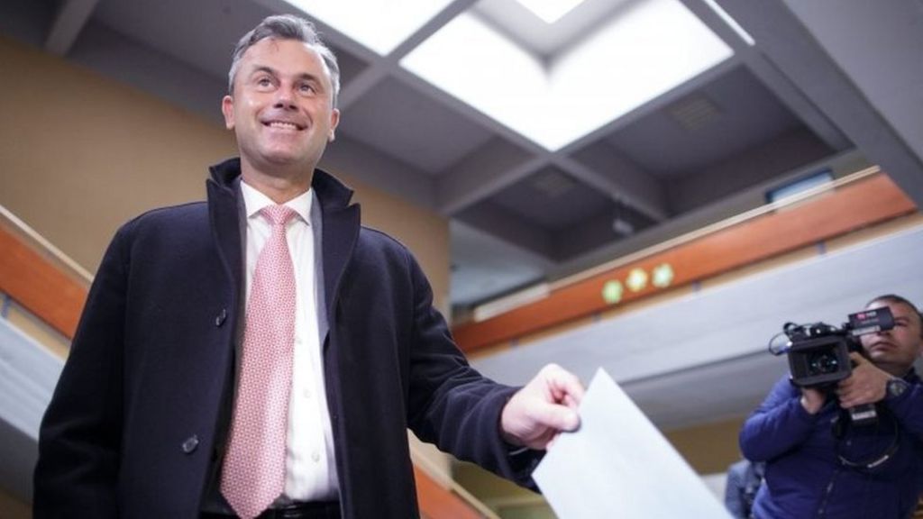 Far-right wins first round in Austria