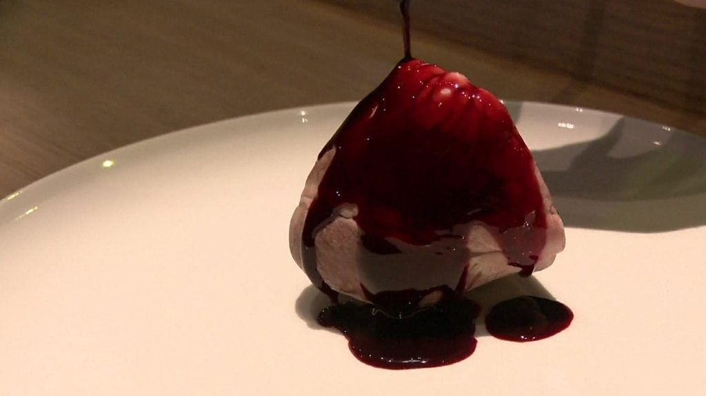 Copenhagen restaurant turns diners into donors