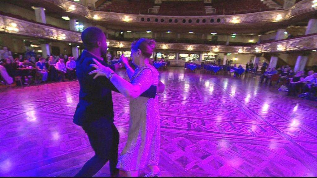 Dancing the lonely blues away with Just Good Friends