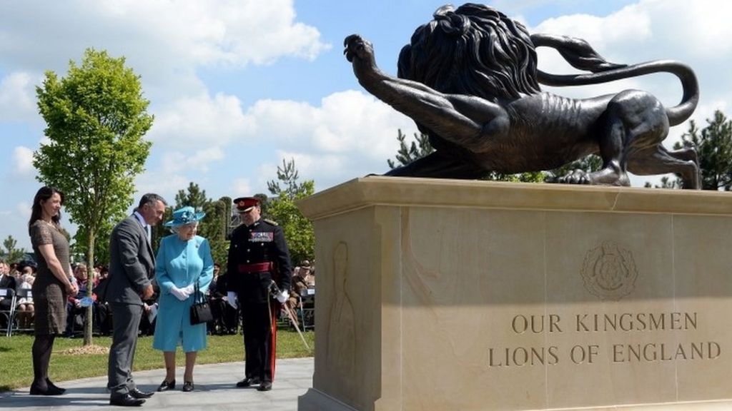 Queen unveils memorial to the Duke of Lancaster's Regiment BBC News