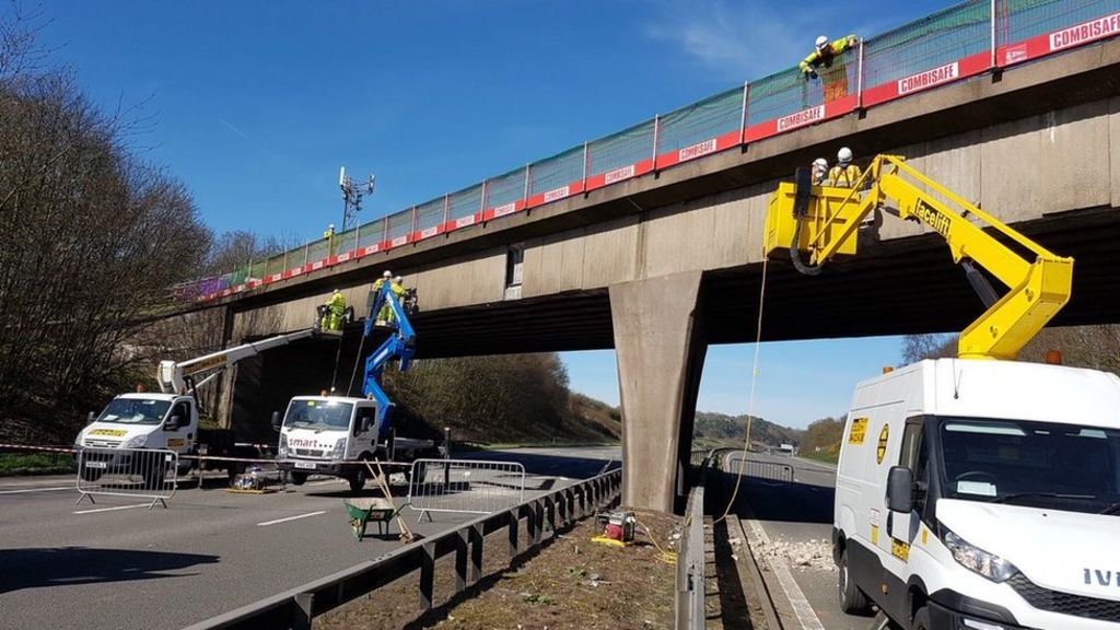 M6 closed in Staffordshire due to 'unsafe' bridge for more than 12 hours