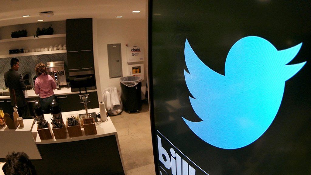 Twtitter shares tumble as Salesforce rules out bid