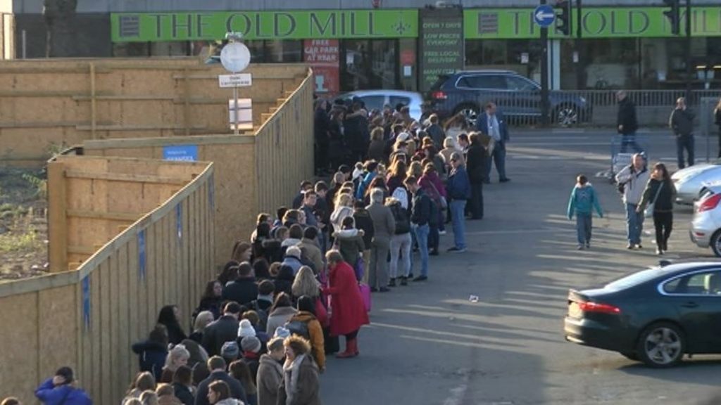 Rail passengers 'stranded' after power cut near Bristol