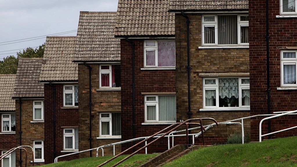 Councils too quick to send in bailiffs, says Citizens Advice