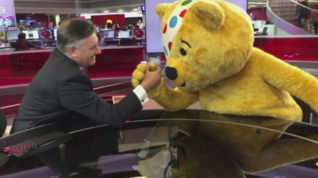 BBC newsroom does Mannequin Challenge