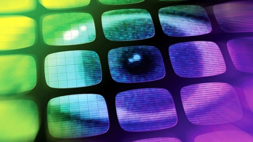 Microsoft to warn of official hacks