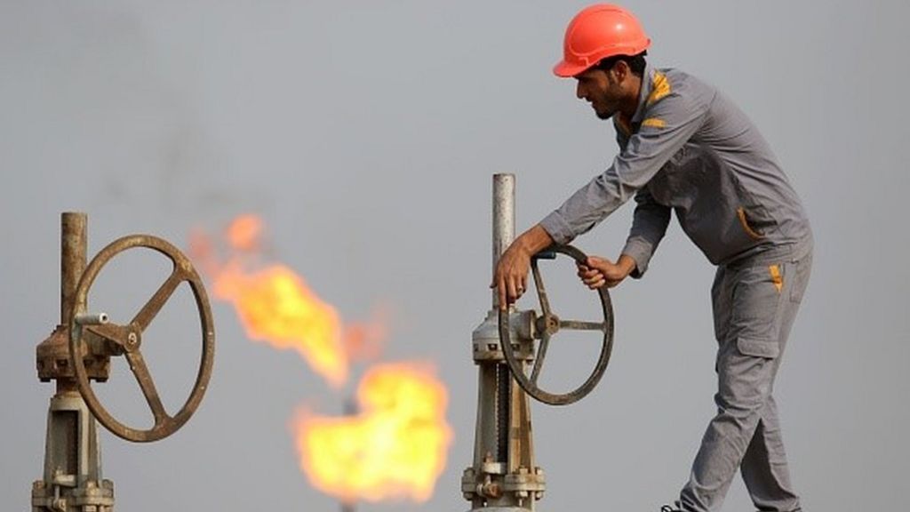 Oil slump drags down Asian markets