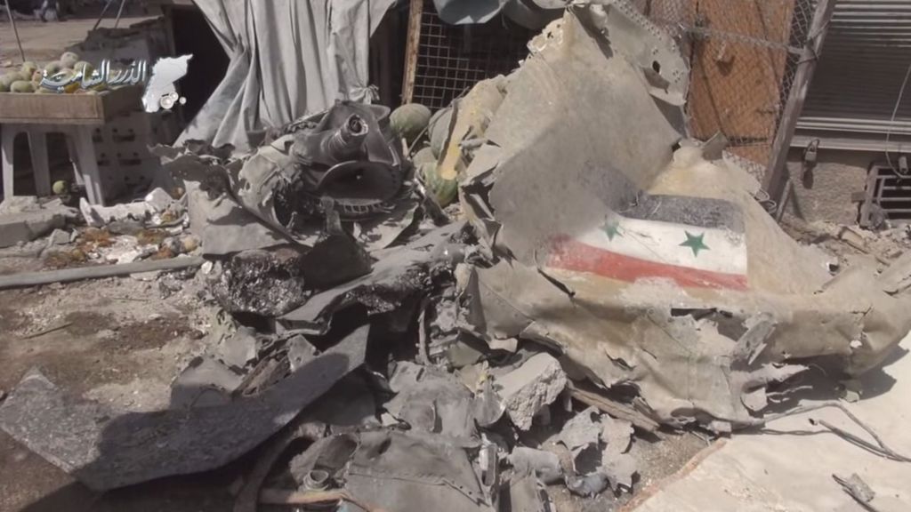 Syrian plane crashes in bomb raids