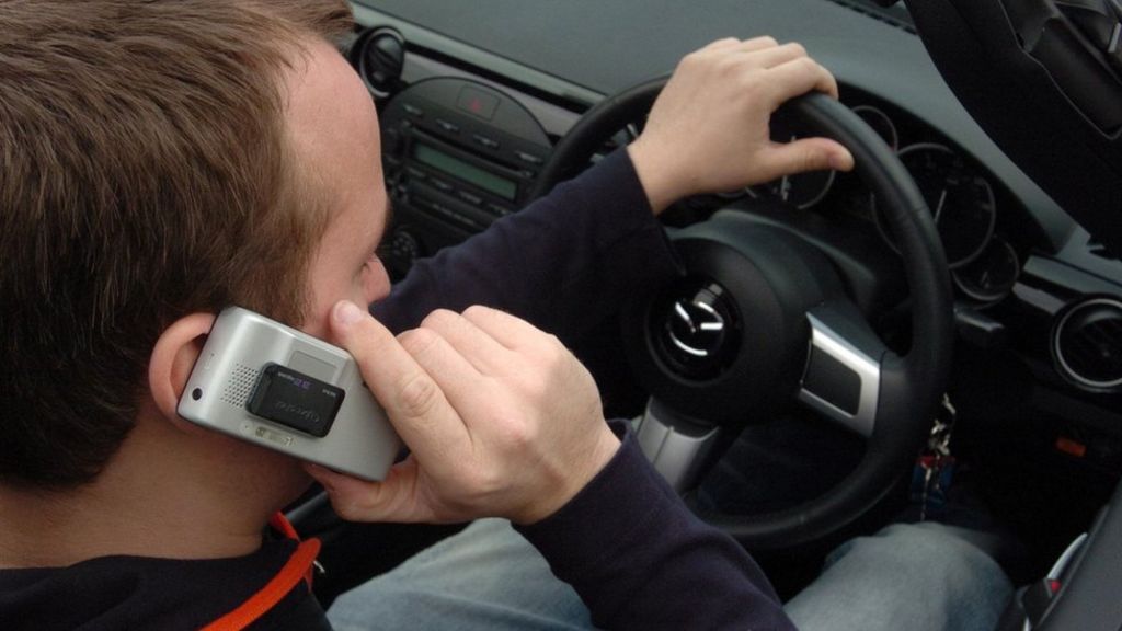 'Crackdown' on using phones when driving