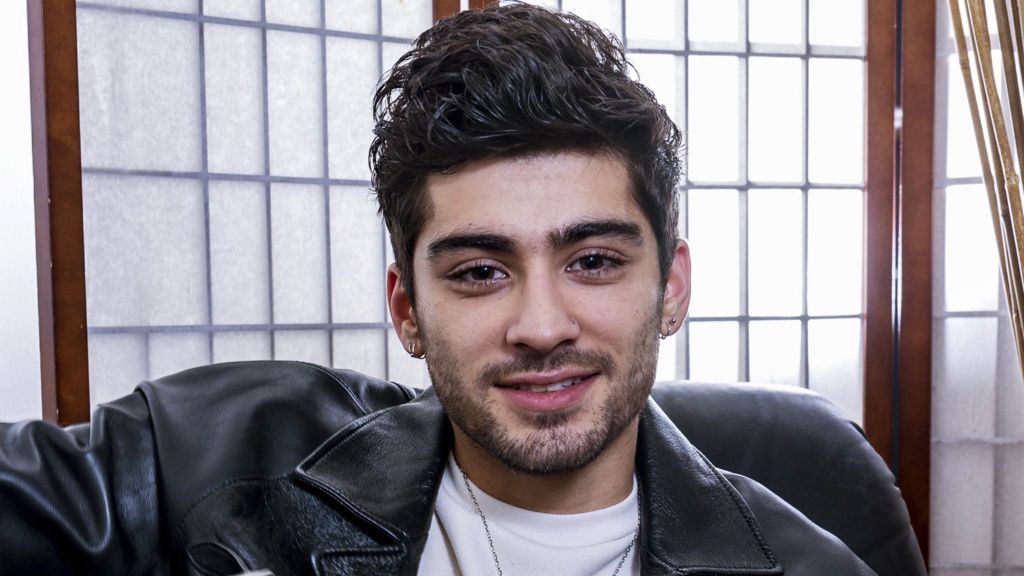 Zayn Malik: Anxiety is 'seen as weakness' - BBC News