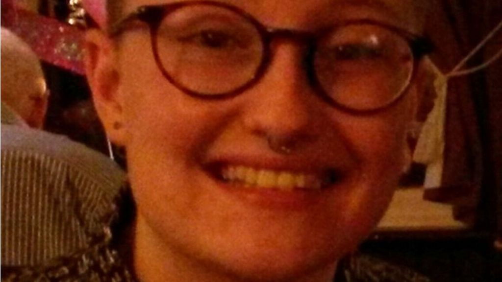 Tribute to crash death youth leader