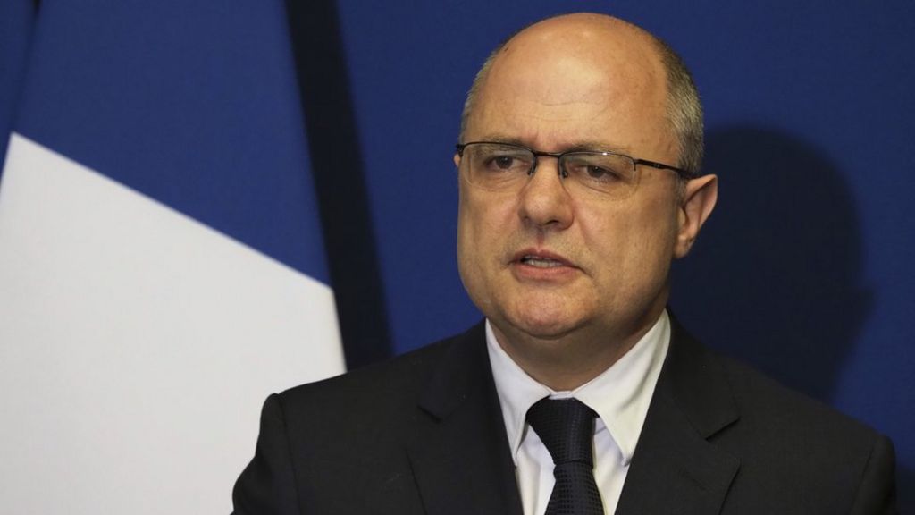 French minister Bruno Le Roux quits in summer jobs row
