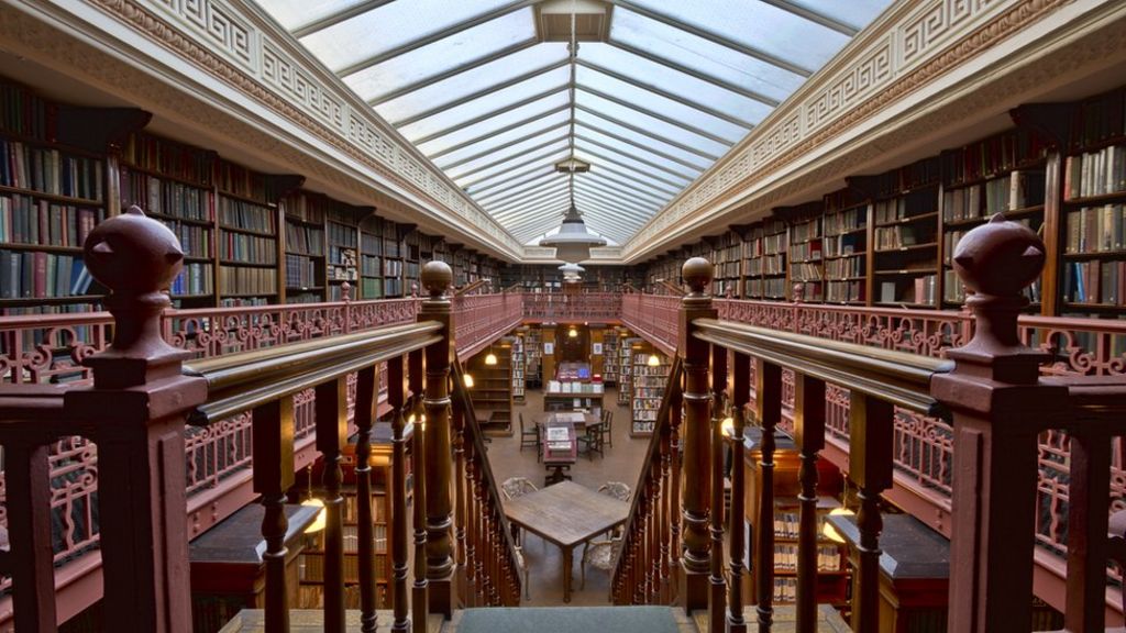 The fall and rise of subscription libraries BBC News