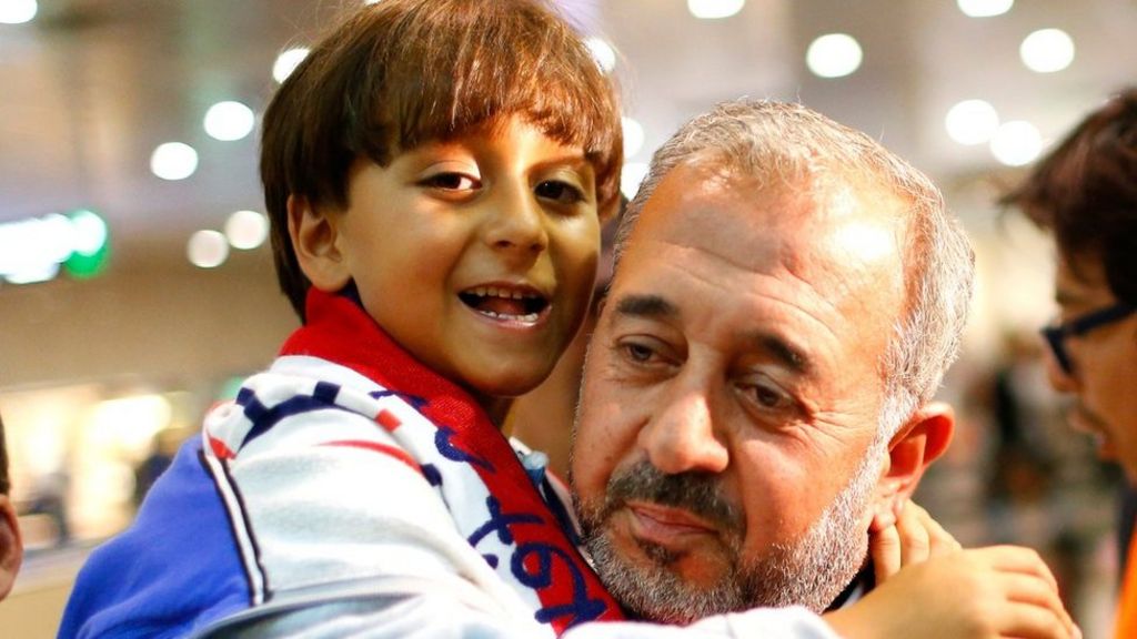 Tripped migrant dad gets Spanish job