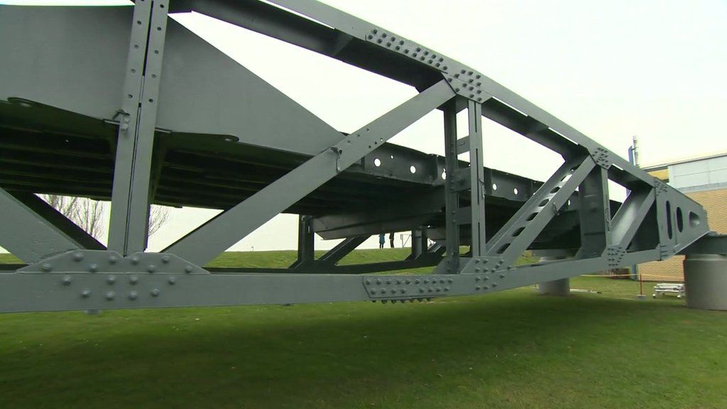 VIDEO: WW2 'whale bridge' comes to Duxford