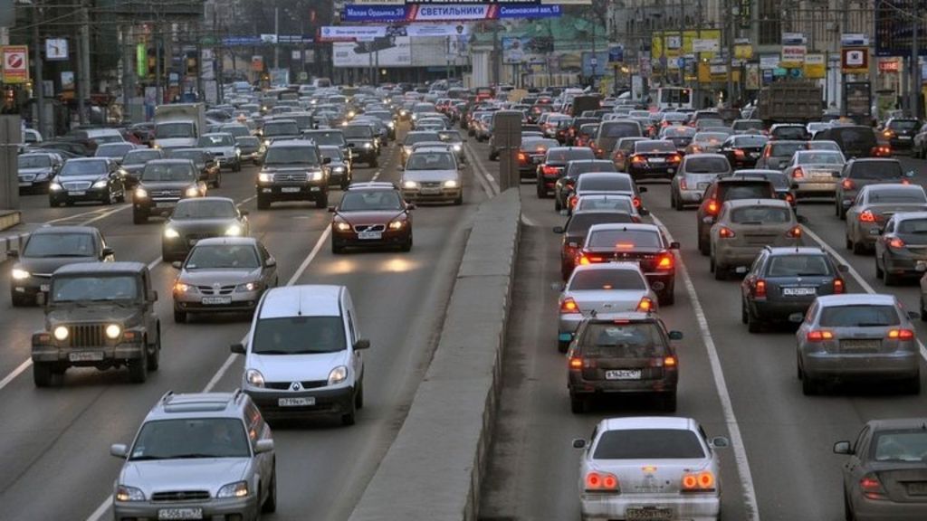 Dementia rates 'higher near busy roads'