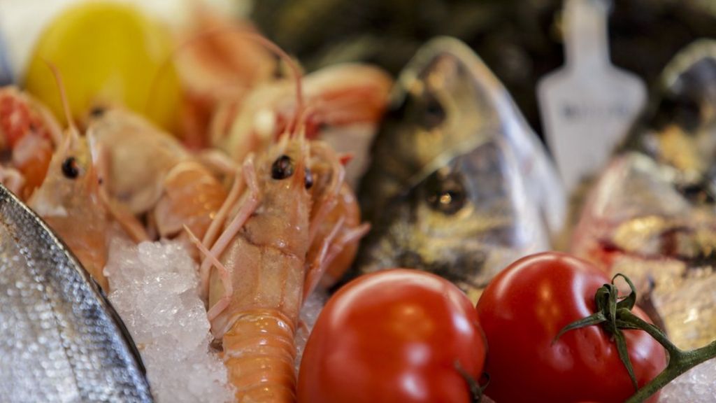 Frozen food safety confusion causing waste, warns FSA - BBC News