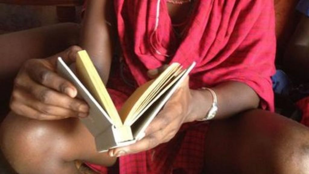 'Drinkable book' cleans murky water