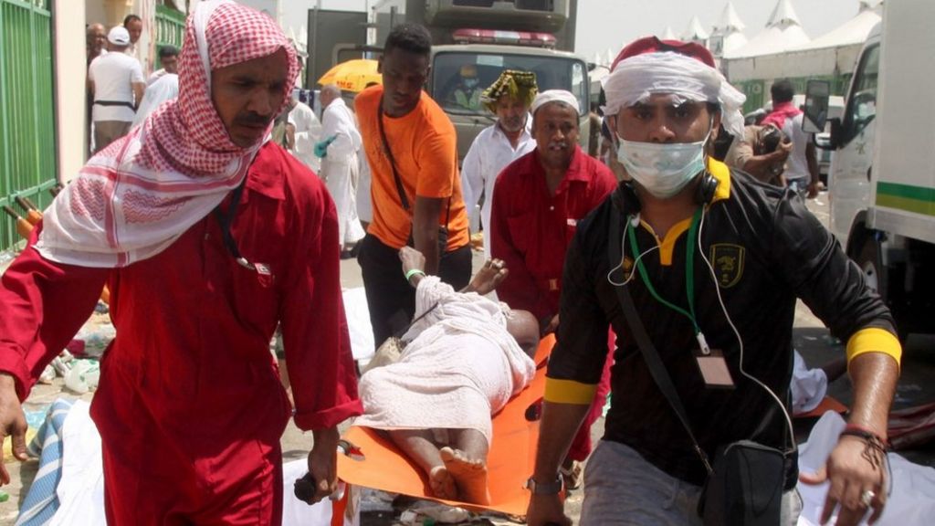 Saudi king orders Hajj safety review