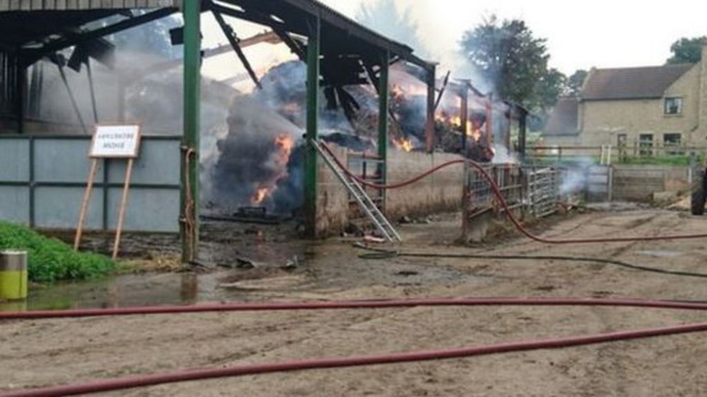 Tonnes of straw destroyed in barn fire in Wiltshire