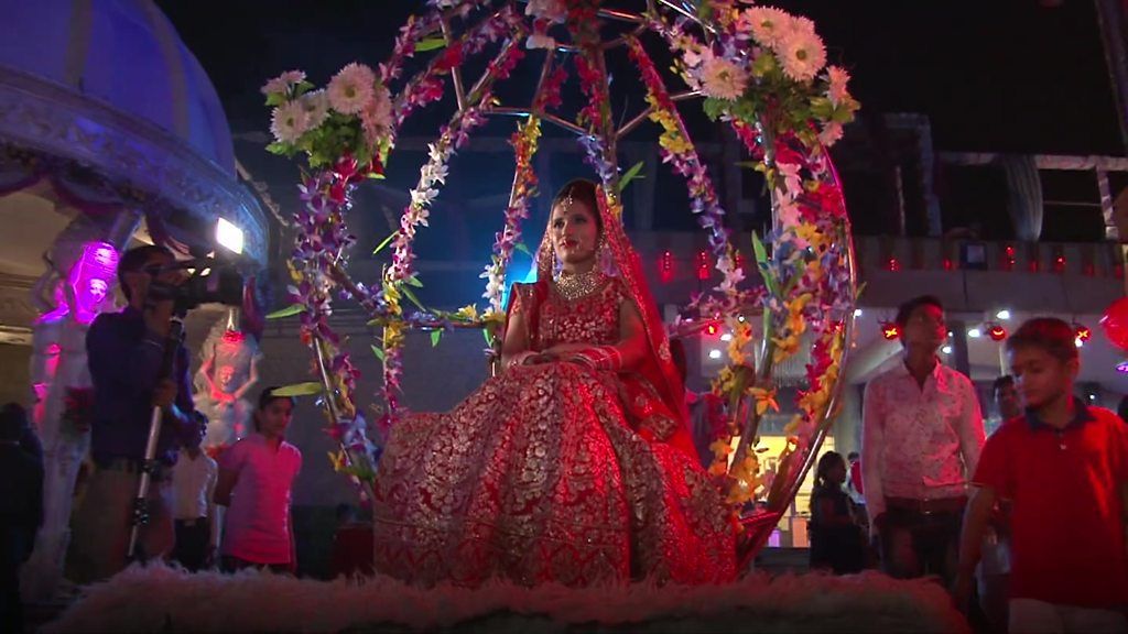 How do you organise an Indian wedding without cash?