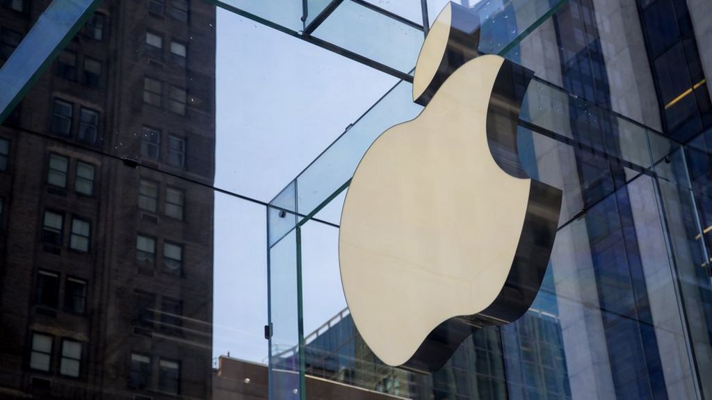 Irish cabinet considers appealing against Apple tax ruling