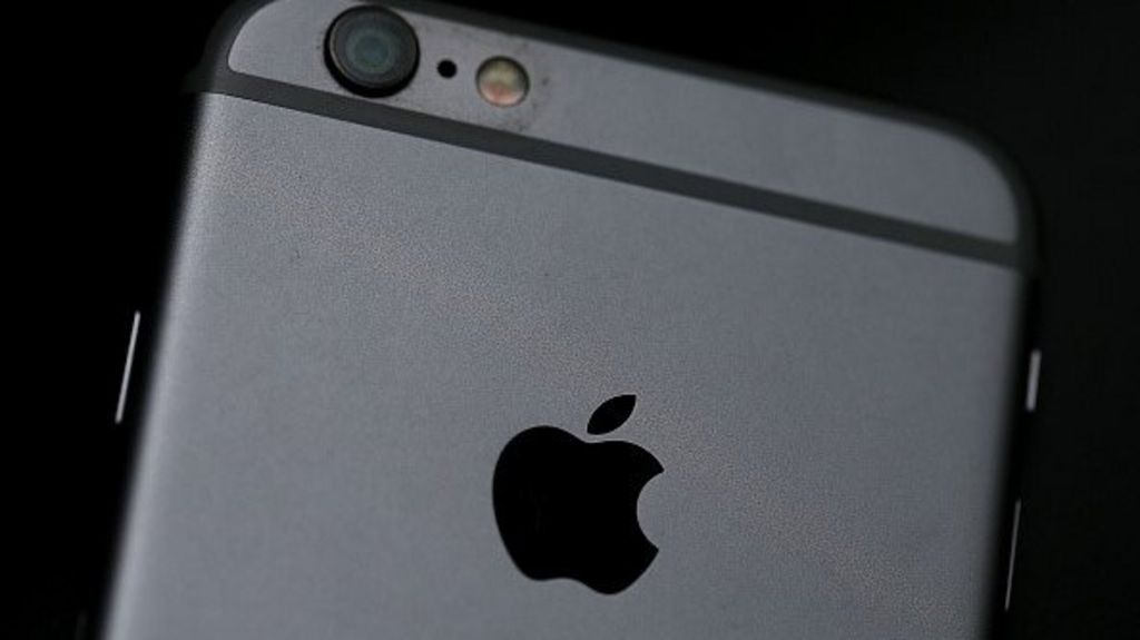 Apple 'fake factory' raided in China