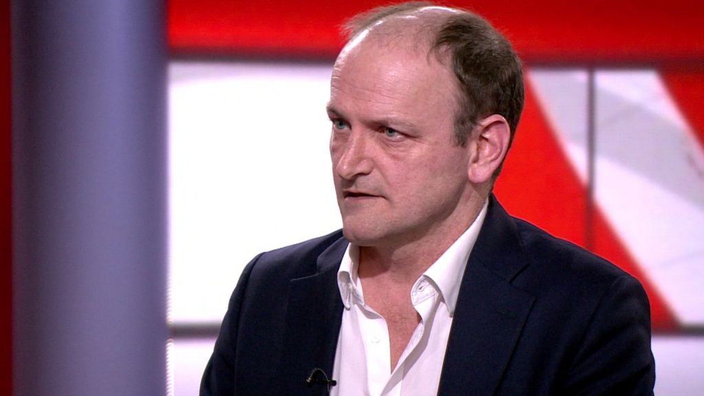 Douglas Carswell quitting UKIP to become independent MP for Clacton