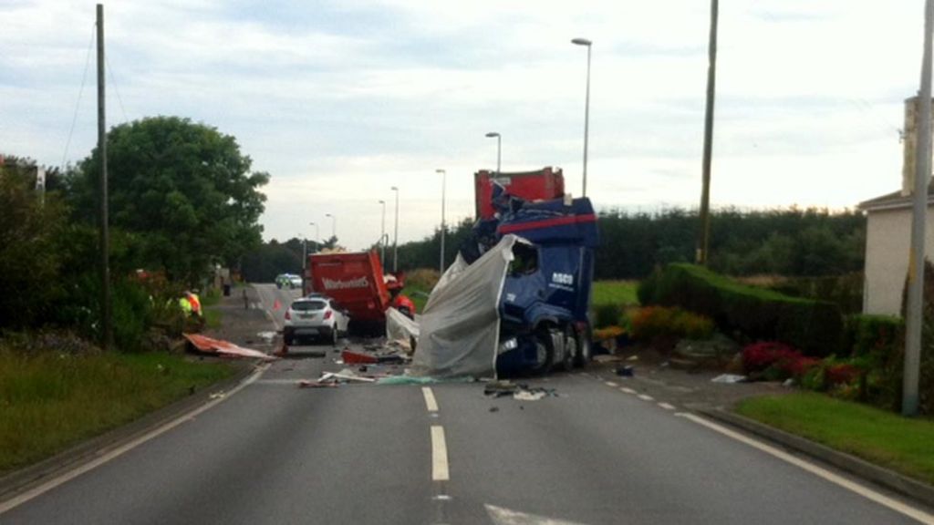 Two men killed in HGVs collision