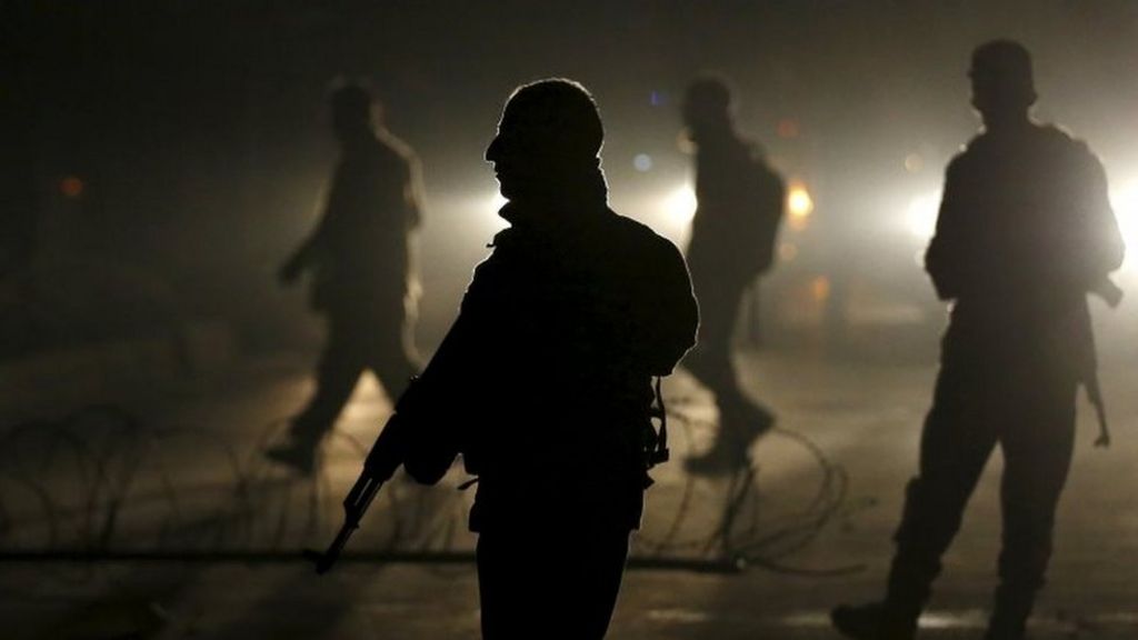 Kabul suicide bomber kills media staff
