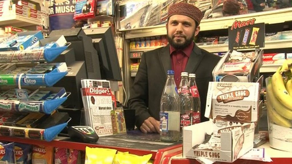 Thousands donate to shopkeeper fund