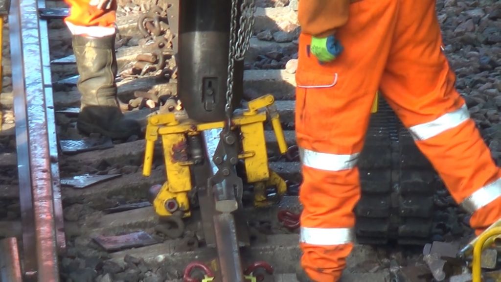 VIDEO: Ayrshire brothers transform NY subway