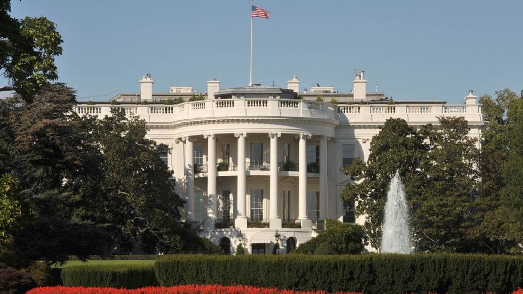 Obamas bemoan White House wi-fi