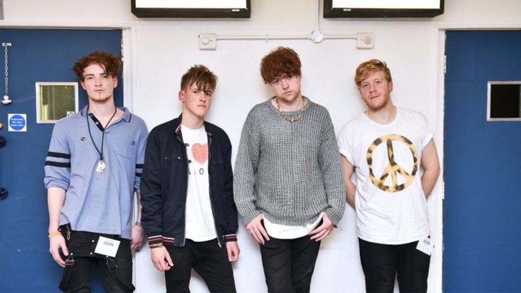 Viola Beach band crash 'awful tragedy', says coroner