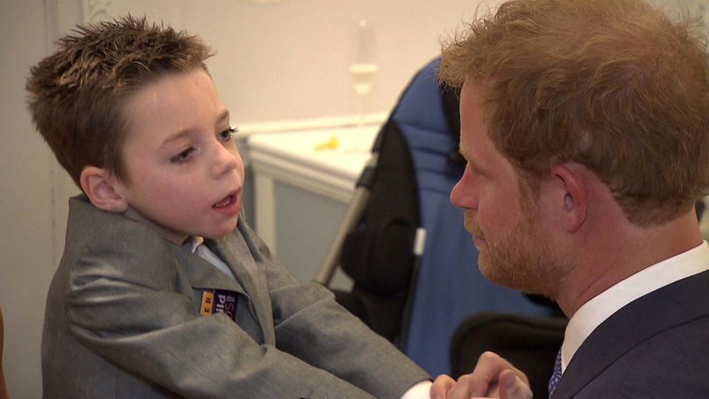 Five-year-old boy with rare condition hugs Prince Harry