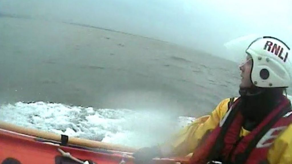 Might aircraft 'may have stalled' says accident report