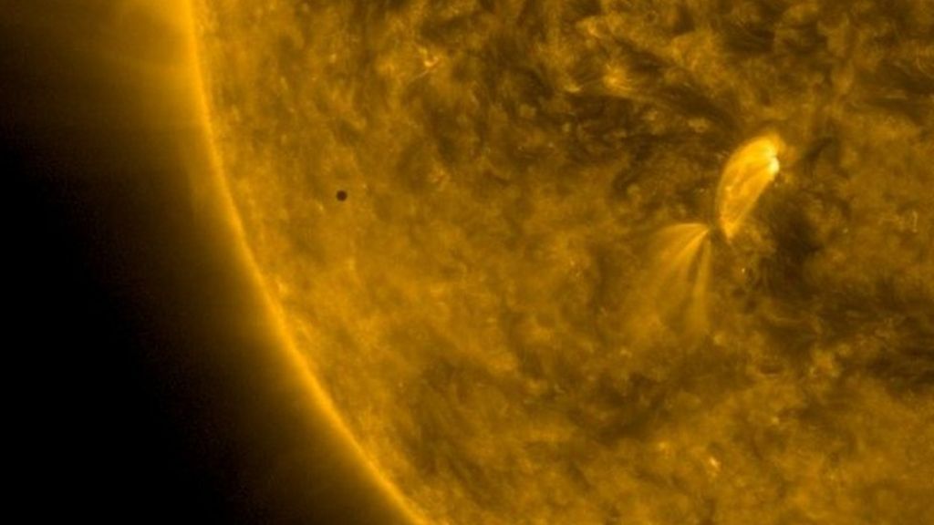 VIDEO: Rare images of Mercury passing Sun