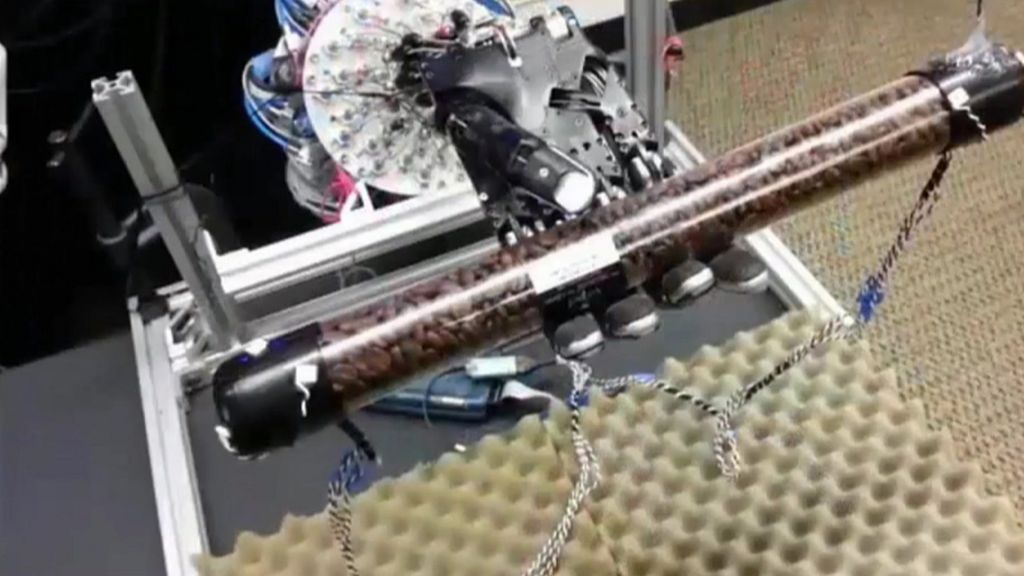 VIDEO: Robot learns dexterity by spinning a tube