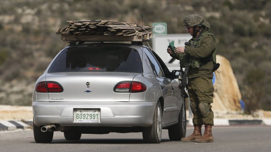 Israel ends Ramallah entry restrictions