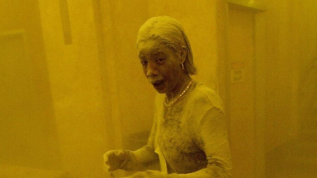 Dust Lady Of 9 11 Marcy Borders Dies Of Cancer At 42 Bbc News