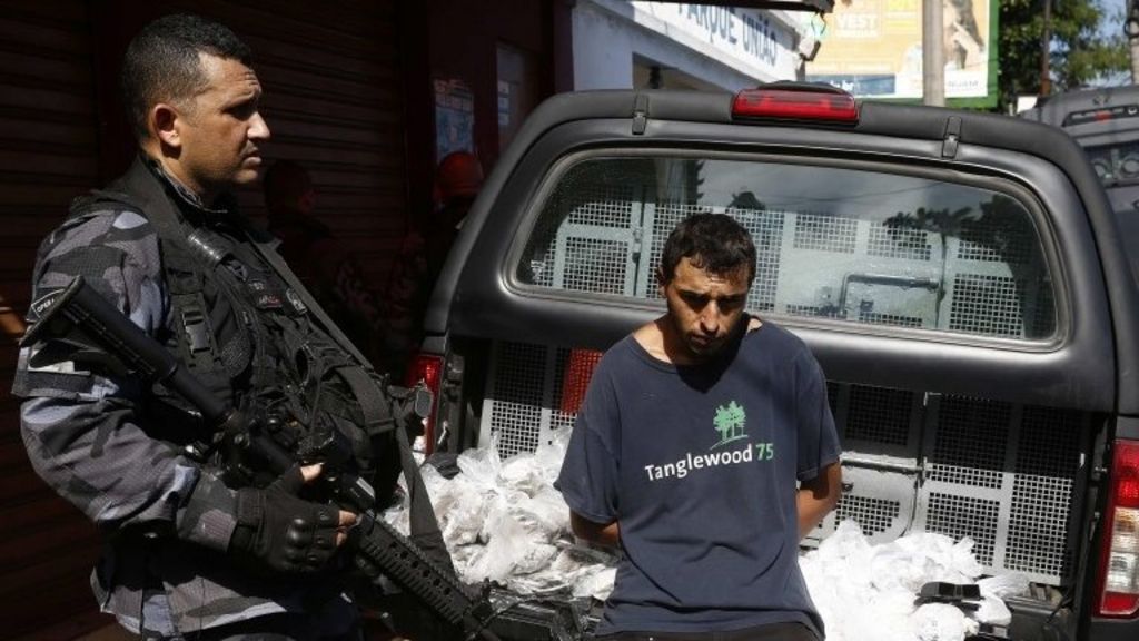 Police in Rio 'killed hundreds'