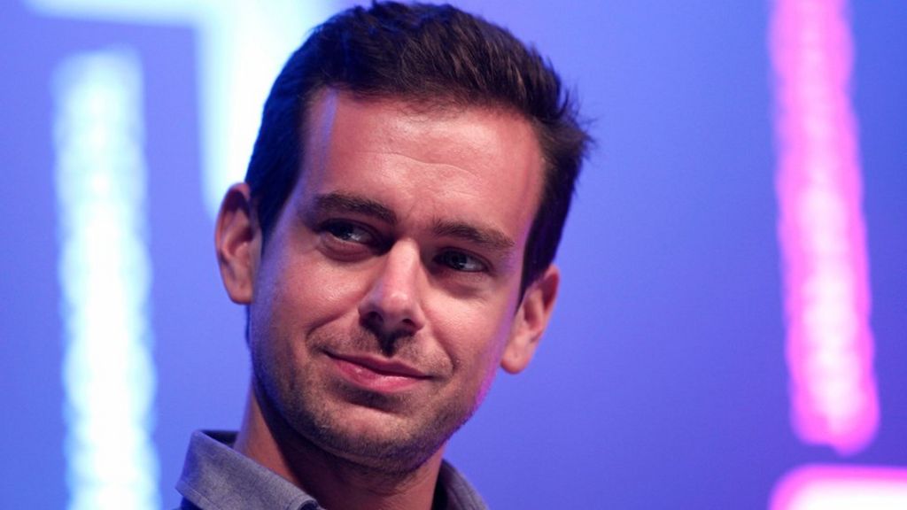 Twitter chief hands shares to staff