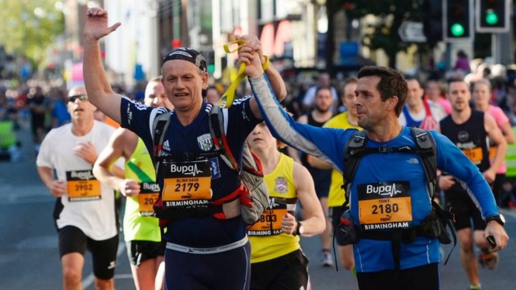 Running Blind: How Do You Run The London Marathon Without Sight? - Bbc News