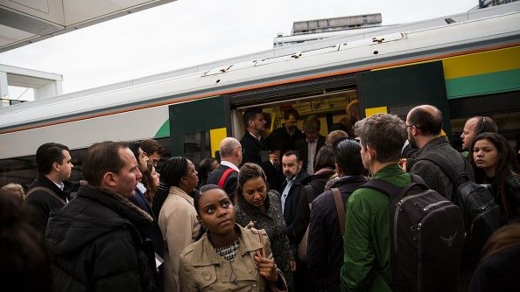 Southern rail service hits national punctuality figures